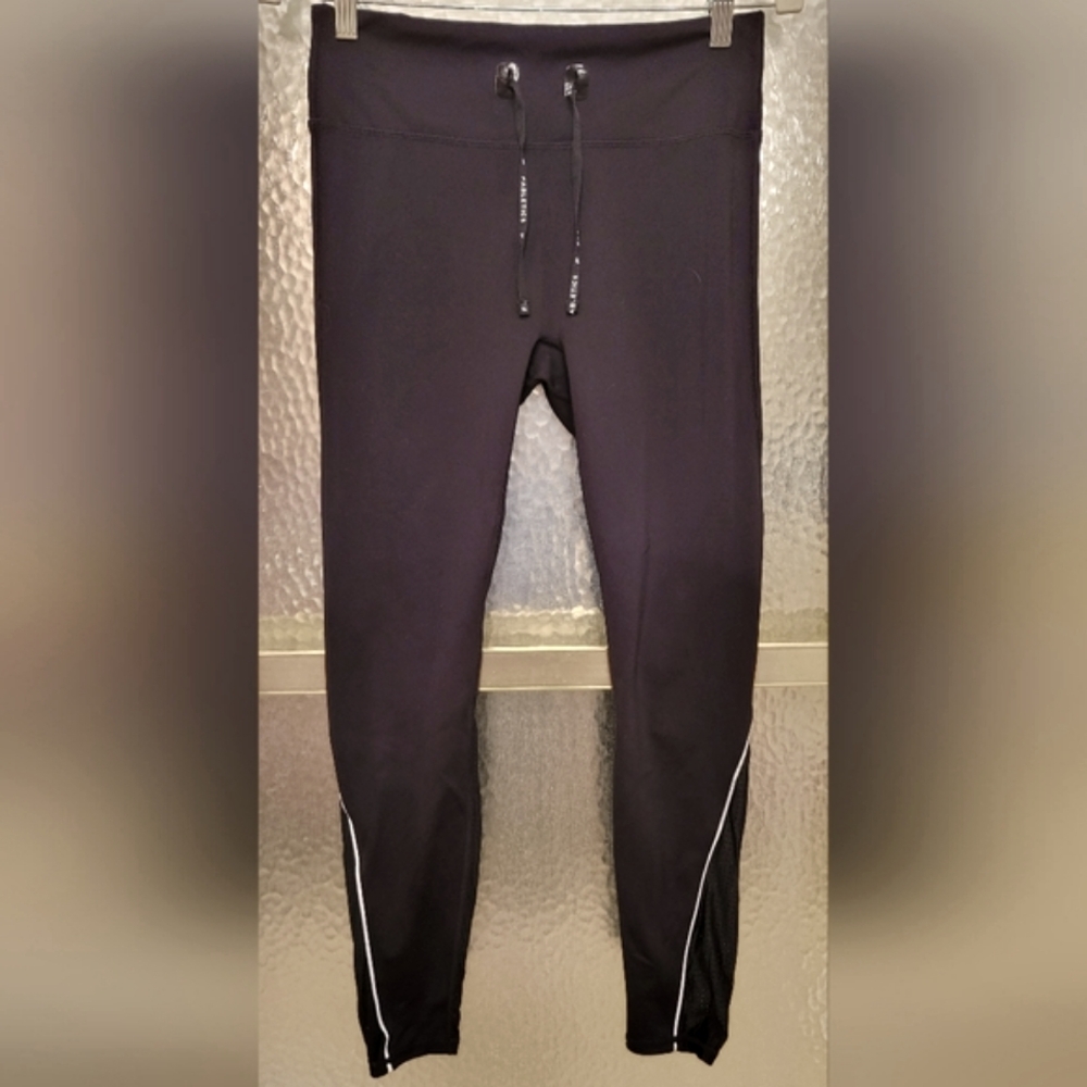 Fabletics Stride9 Motion 365+ leggings